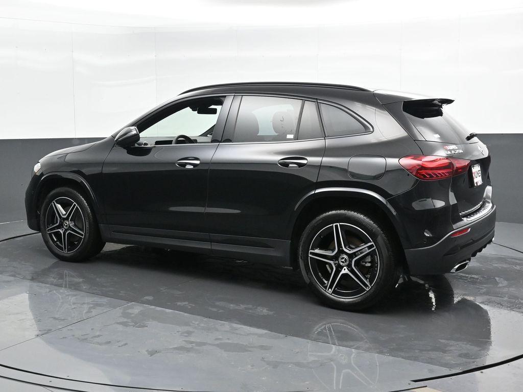 new 2024 Mercedes-Benz GLA 250 car, priced at $46,939