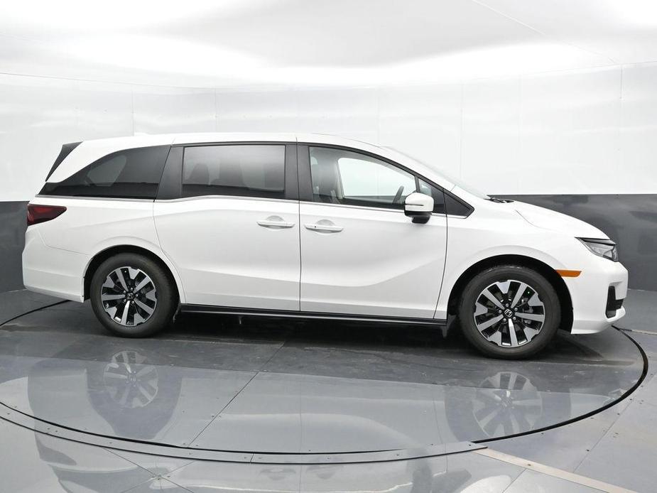 new 2025 Honda Odyssey car, priced at $42,105