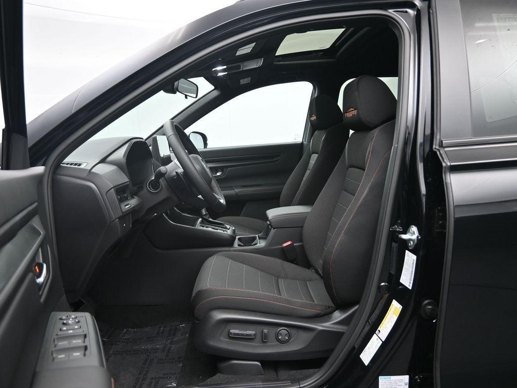 new 2026 Honda CR-V Hybrid car, priced at $40,250