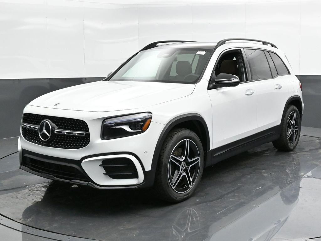 new 2024 Mercedes-Benz GLB 250 car, priced at $54,791