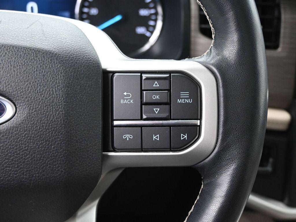 used 2023 Ford Expedition car, priced at $42,998