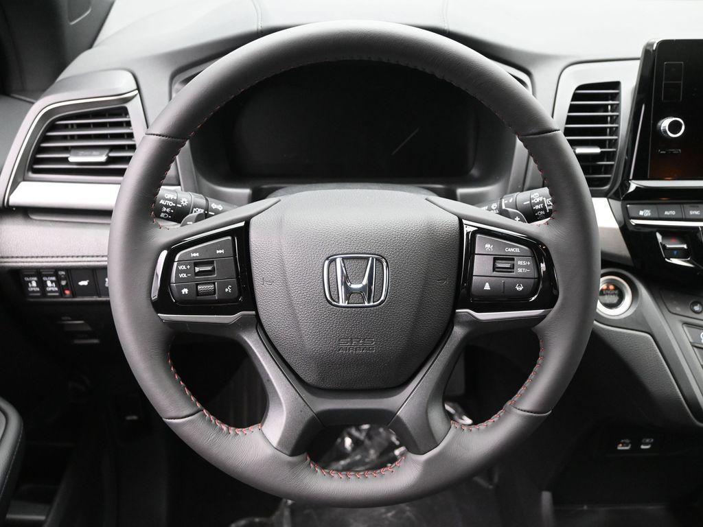 new 2025 Honda Odyssey car, priced at $44,775