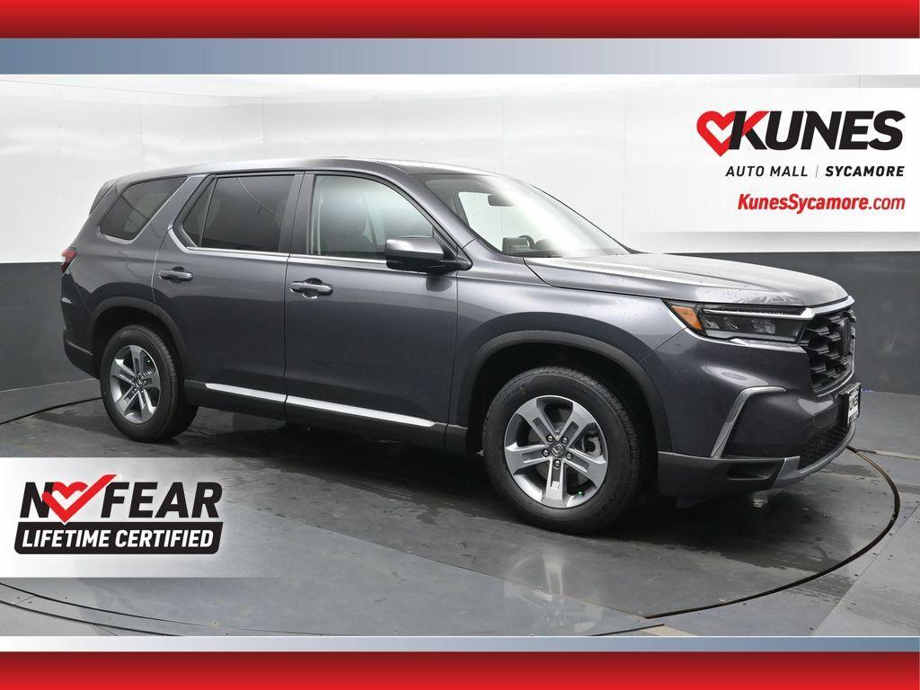 new 2025 Honda Pilot car, priced at $47,095