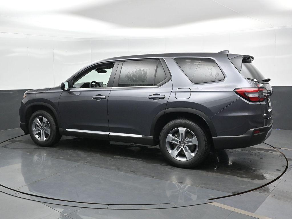 new 2025 Honda Pilot car, priced at $47,095