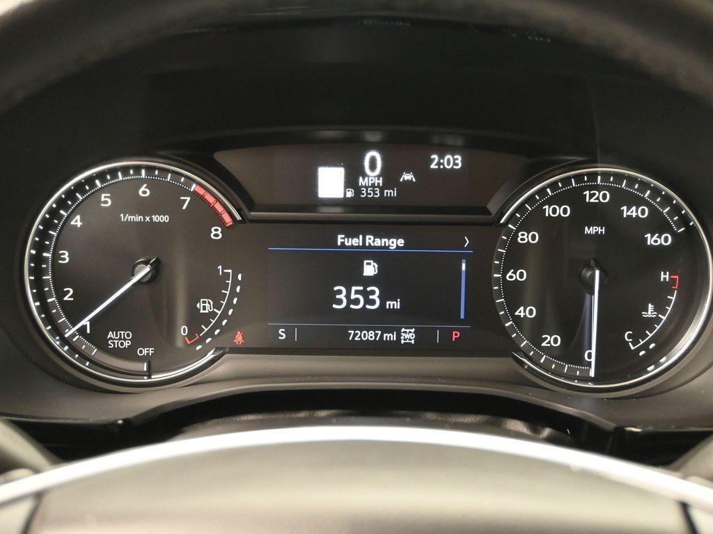 used 2023 Cadillac XT5 car, priced at $25,991