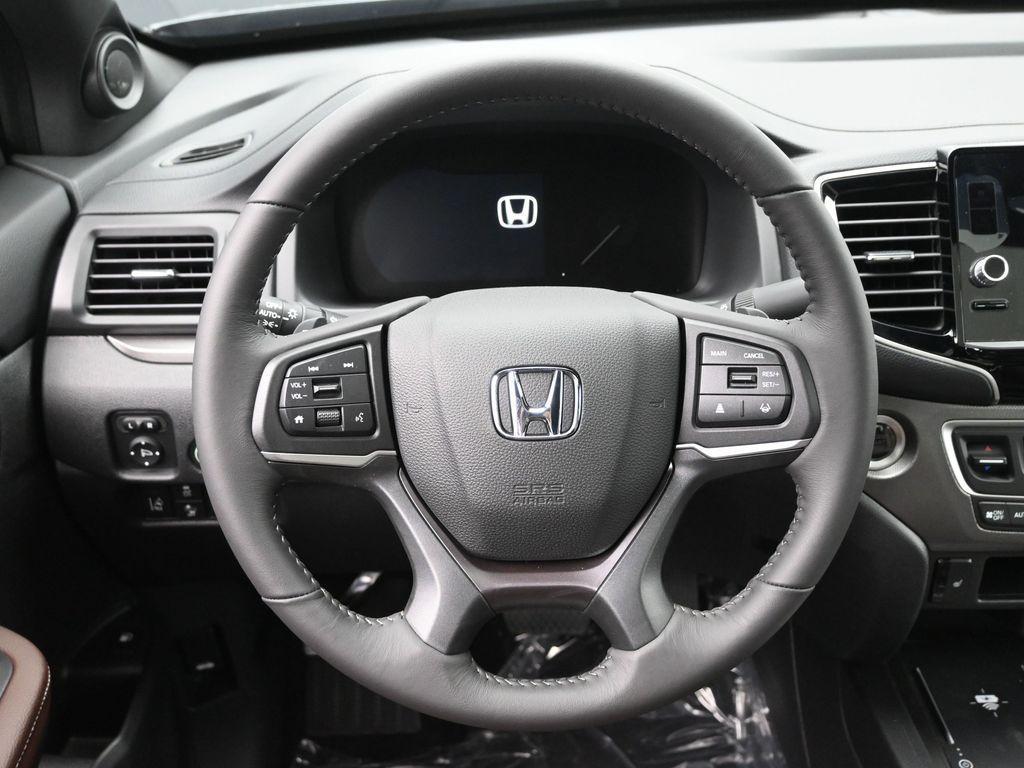 new 2025 Honda Ridgeline car, priced at $41,257