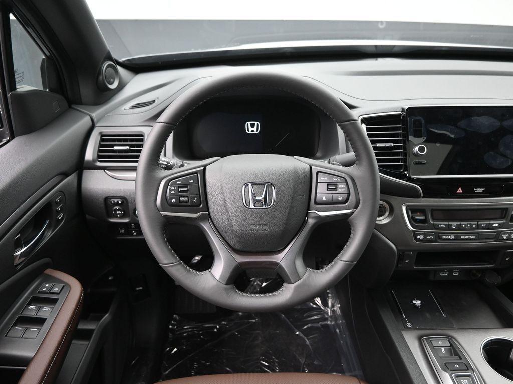 new 2025 Honda Ridgeline car, priced at $41,257