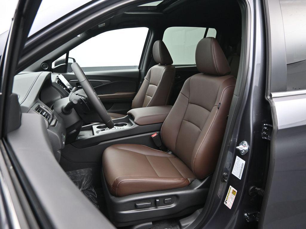 new 2025 Honda Ridgeline car, priced at $41,257