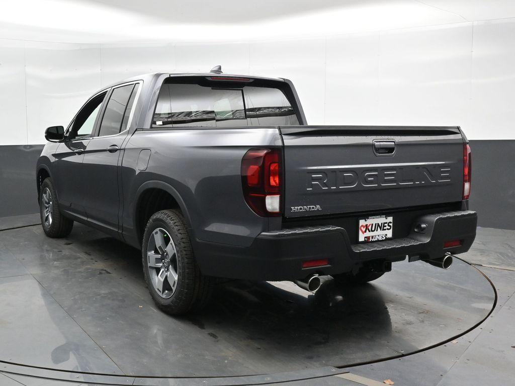 new 2025 Honda Ridgeline car, priced at $41,257