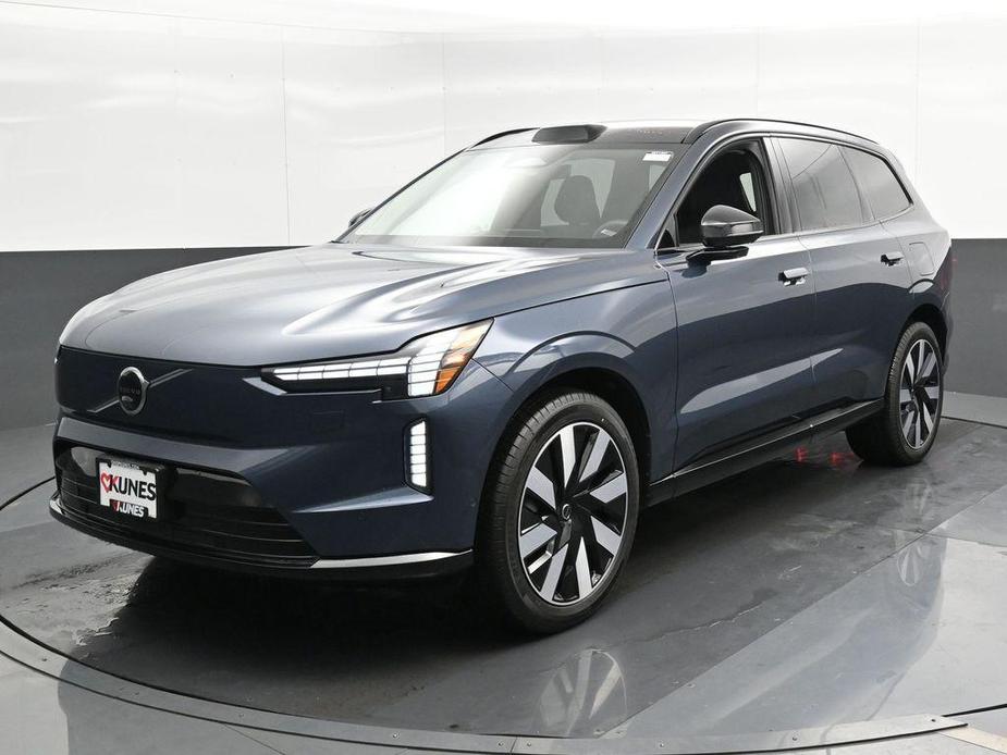 new 2025 Volvo EX90 car, priced at $93,840