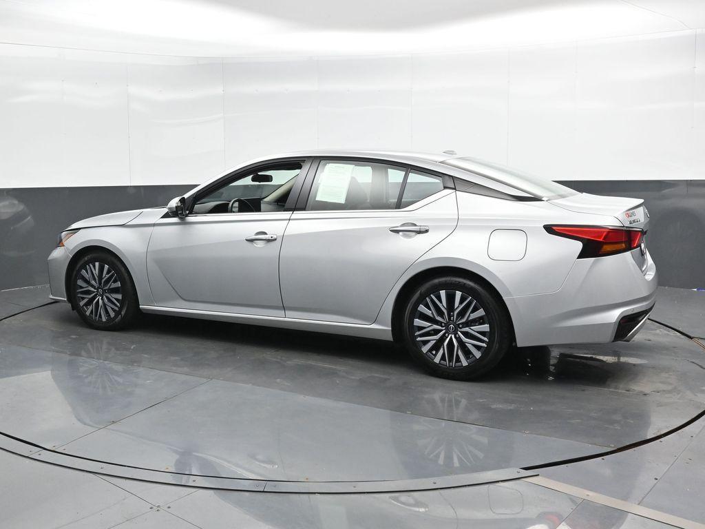 used 2023 Nissan Altima car, priced at $21,577