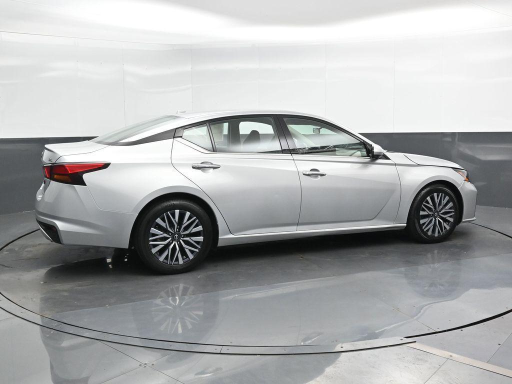 used 2023 Nissan Altima car, priced at $21,577