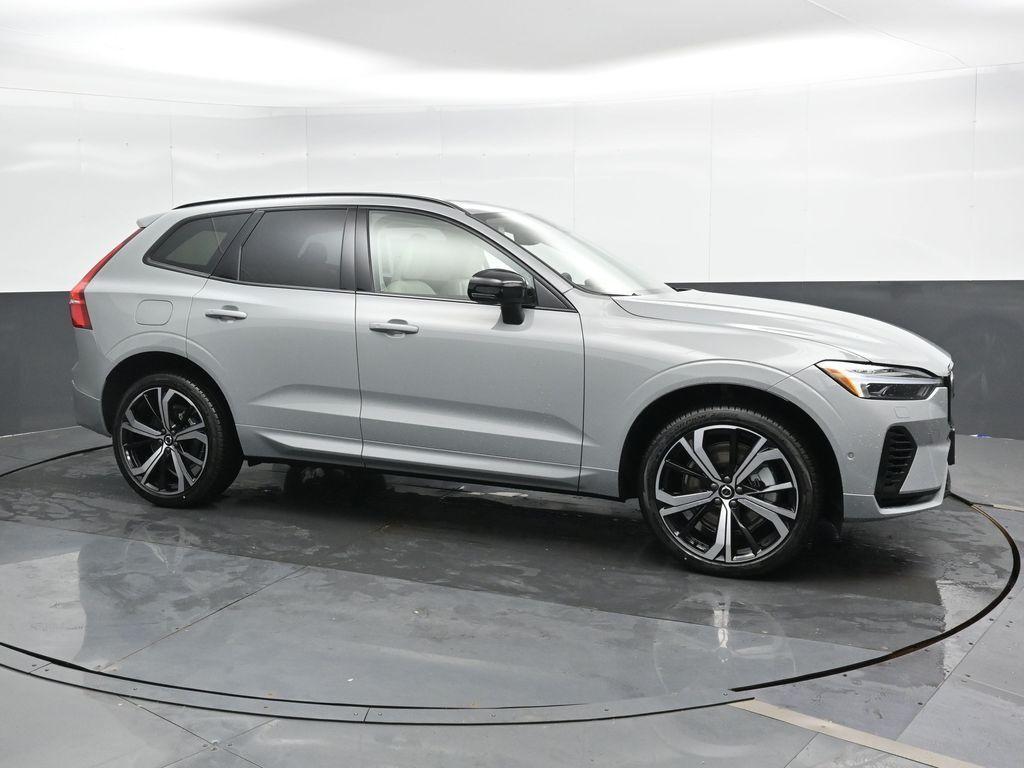 new 2025 Volvo XC60 Plug-In Hybrid car, priced at $71,510