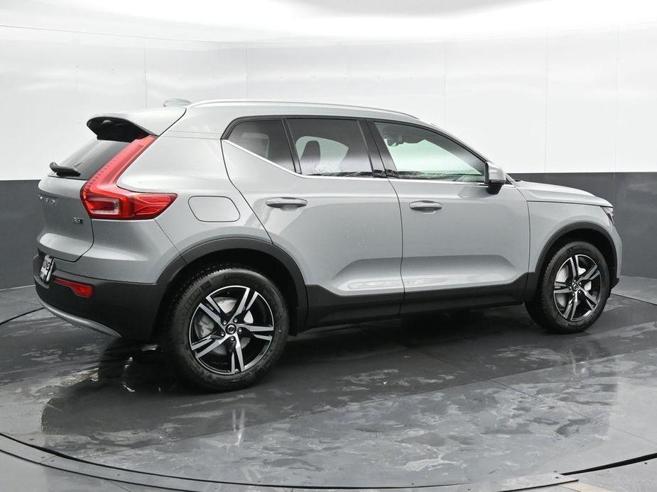 new 2025 Volvo XC40 car, priced at $43,500