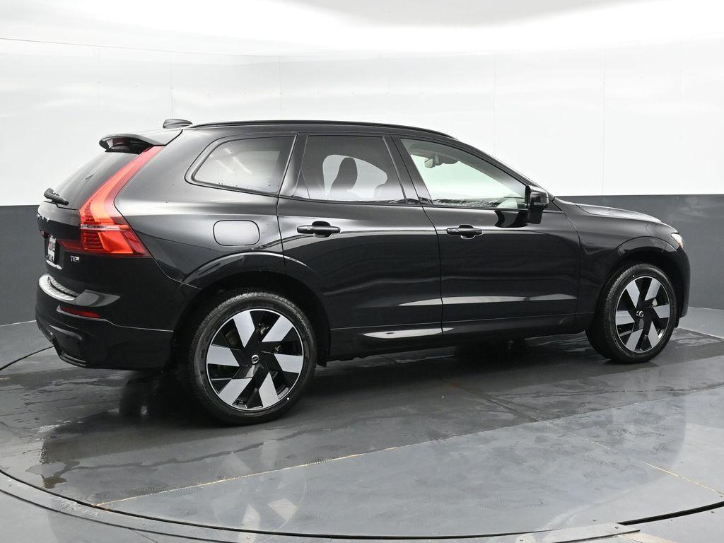 new 2025 Volvo XC60 Plug-In Hybrid car, priced at $63,260