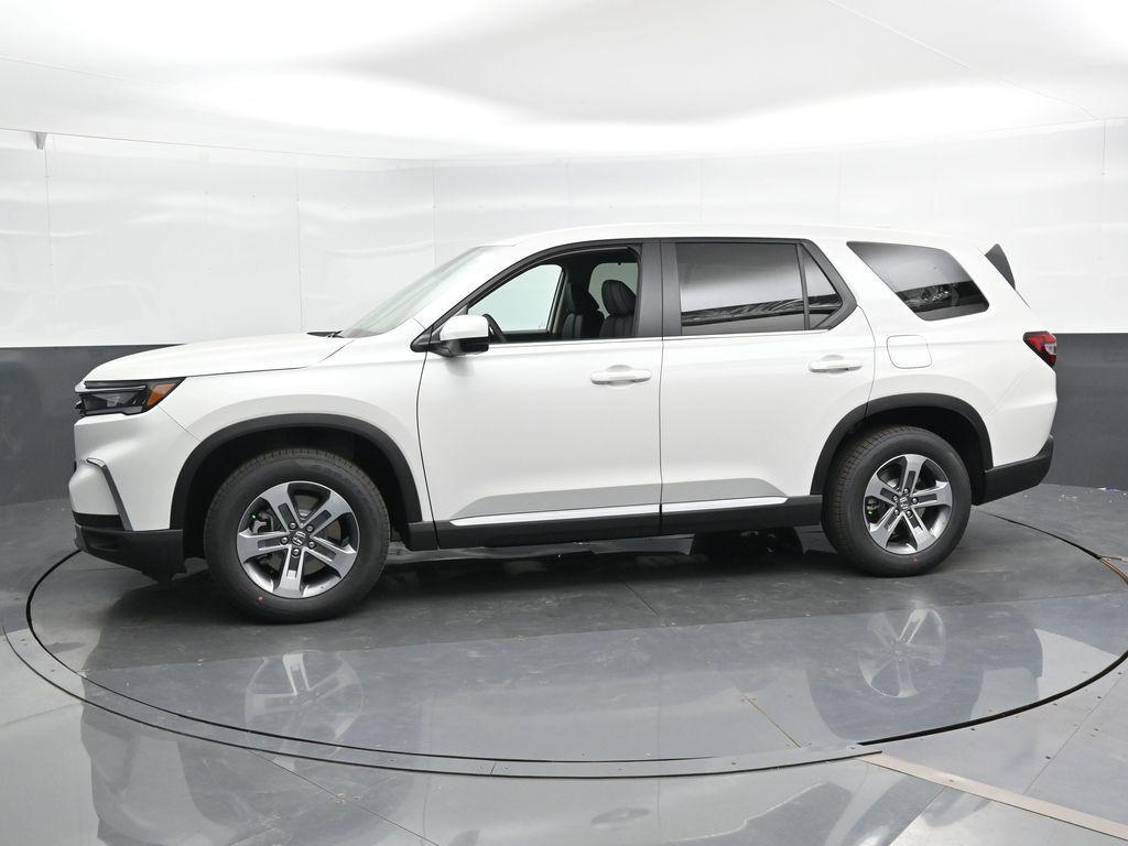 new 2025 Honda Pilot car, priced at $47,505