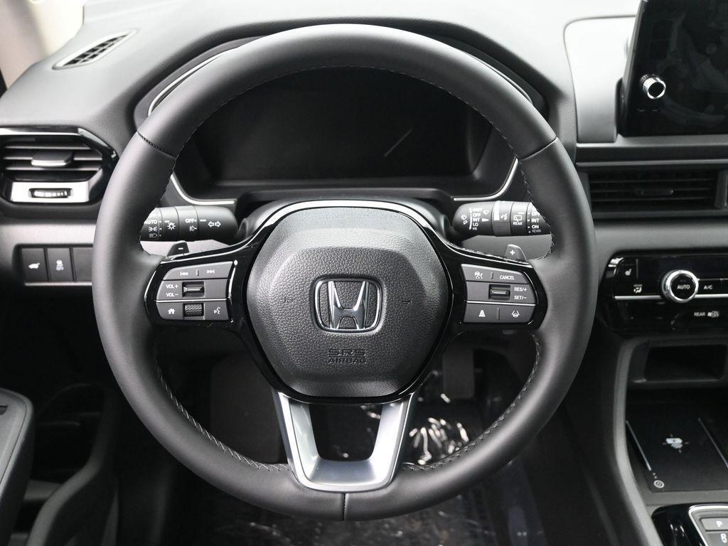 new 2025 Honda Pilot car, priced at $47,505