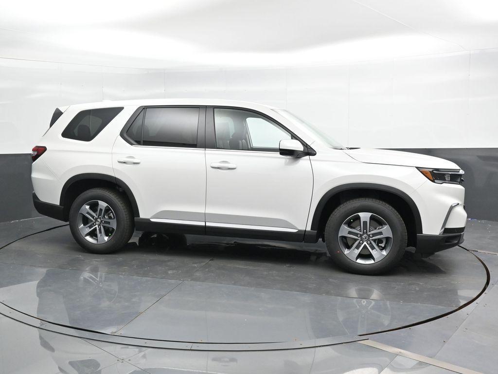 new 2025 Honda Pilot car, priced at $47,505