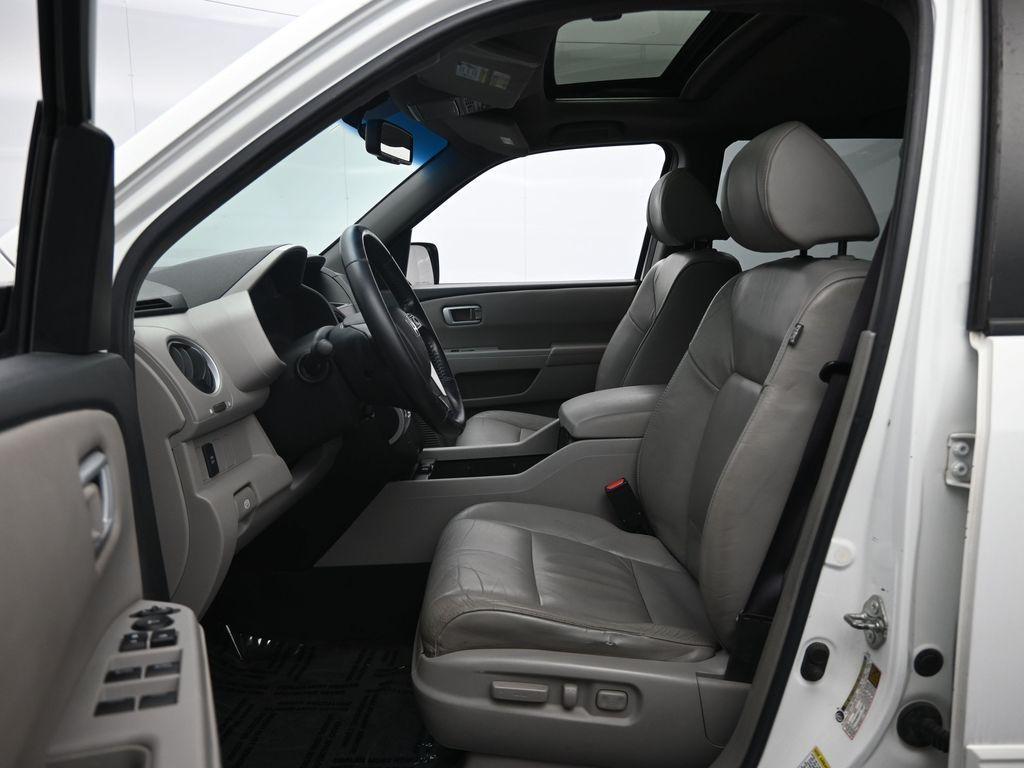 used 2011 Honda Pilot car, priced at $6,200