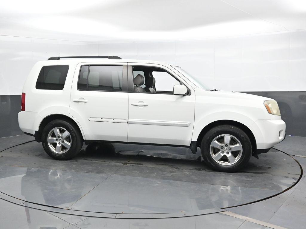 used 2011 Honda Pilot car, priced at $6,200