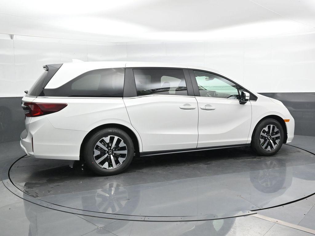 new 2026 Honda Odyssey car, priced at $43,081