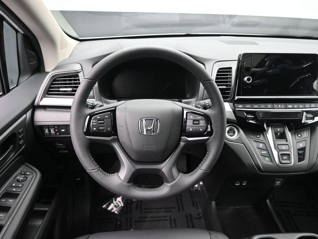 new 2026 Honda Odyssey car, priced at $43,081