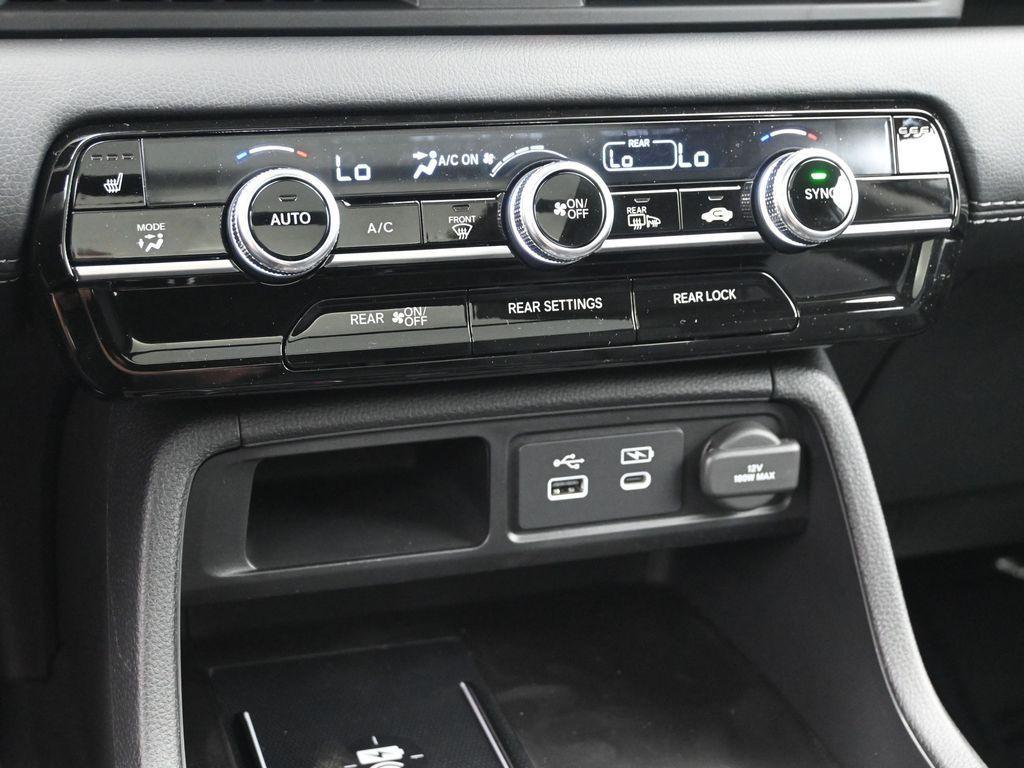 new 2025 Honda Pilot car, priced at $53,155