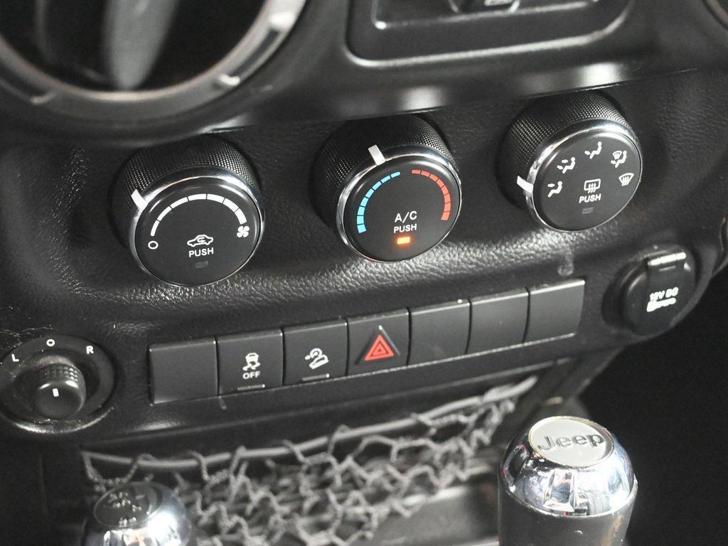 used 2015 Jeep Wrangler Unlimited car, priced at $10,791