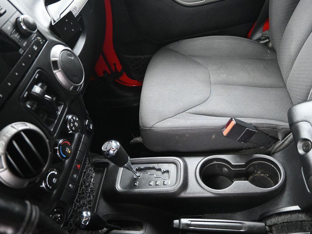 used 2015 Jeep Wrangler Unlimited car, priced at $10,791