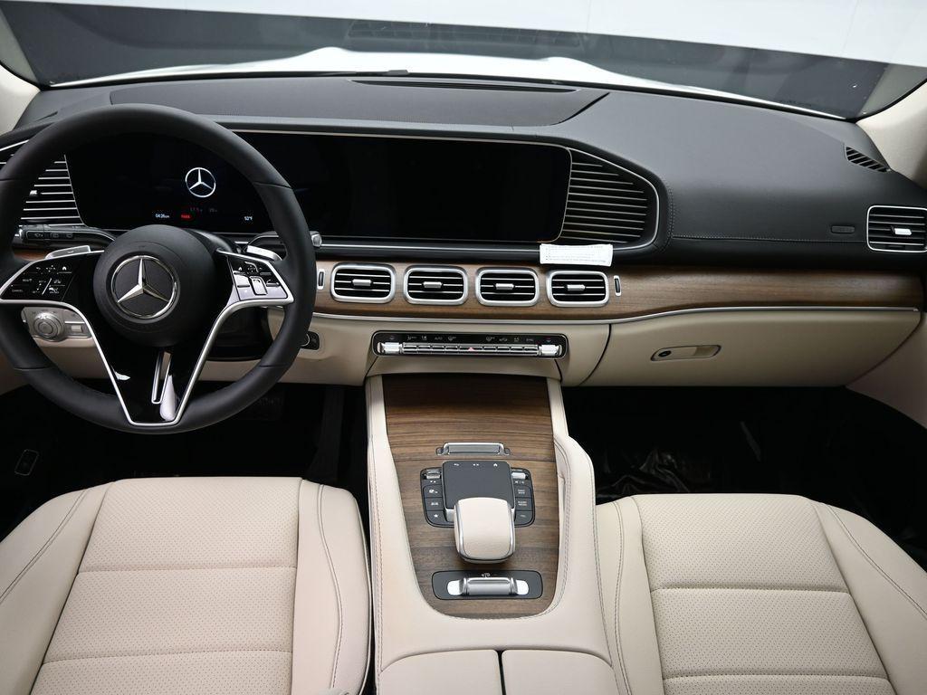 new 2024 Mercedes-Benz GLS 450 car, priced at $82,985