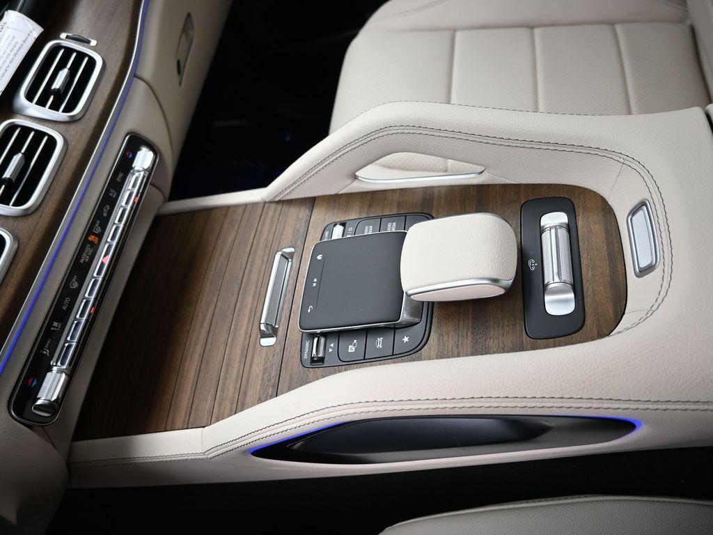 new 2024 Mercedes-Benz GLS 450 car, priced at $82,985