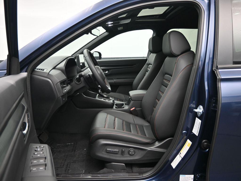 new 2026 Honda CR-V Hybrid car, priced at $41,675