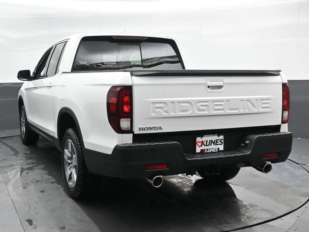 used 2025 Honda Ridgeline car, priced at $40,584