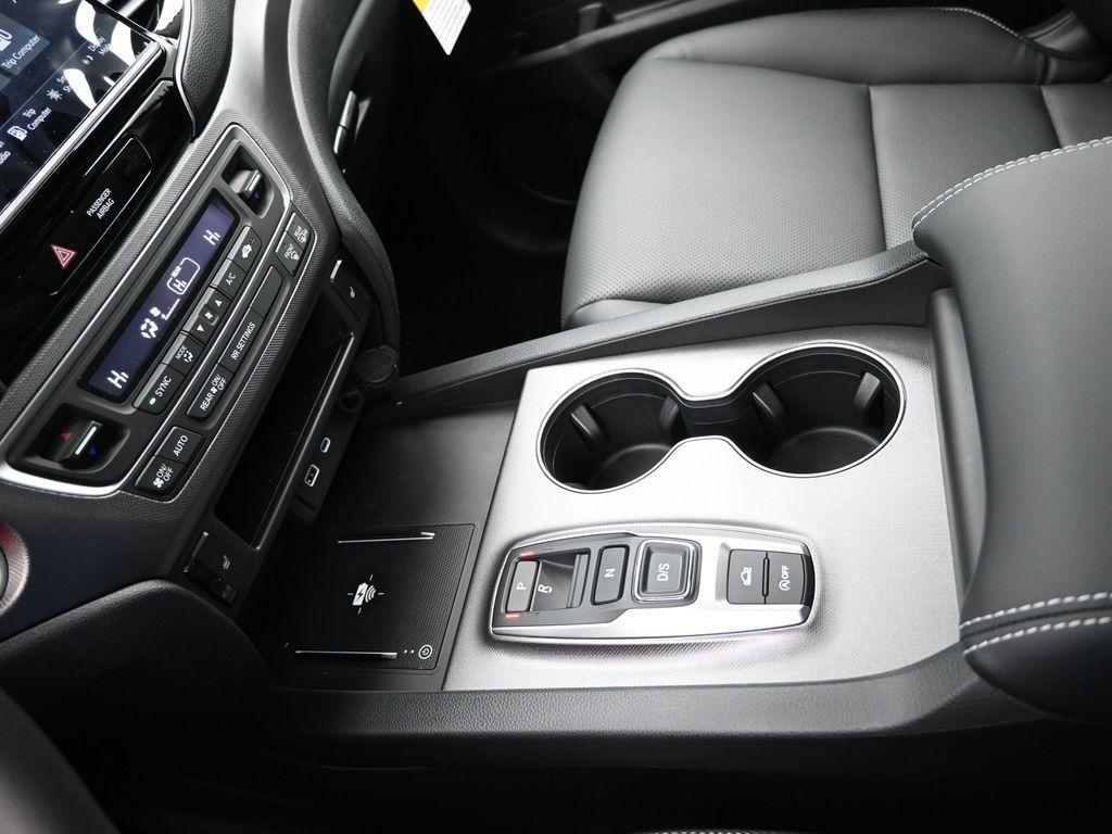 used 2025 Honda Ridgeline car, priced at $40,584