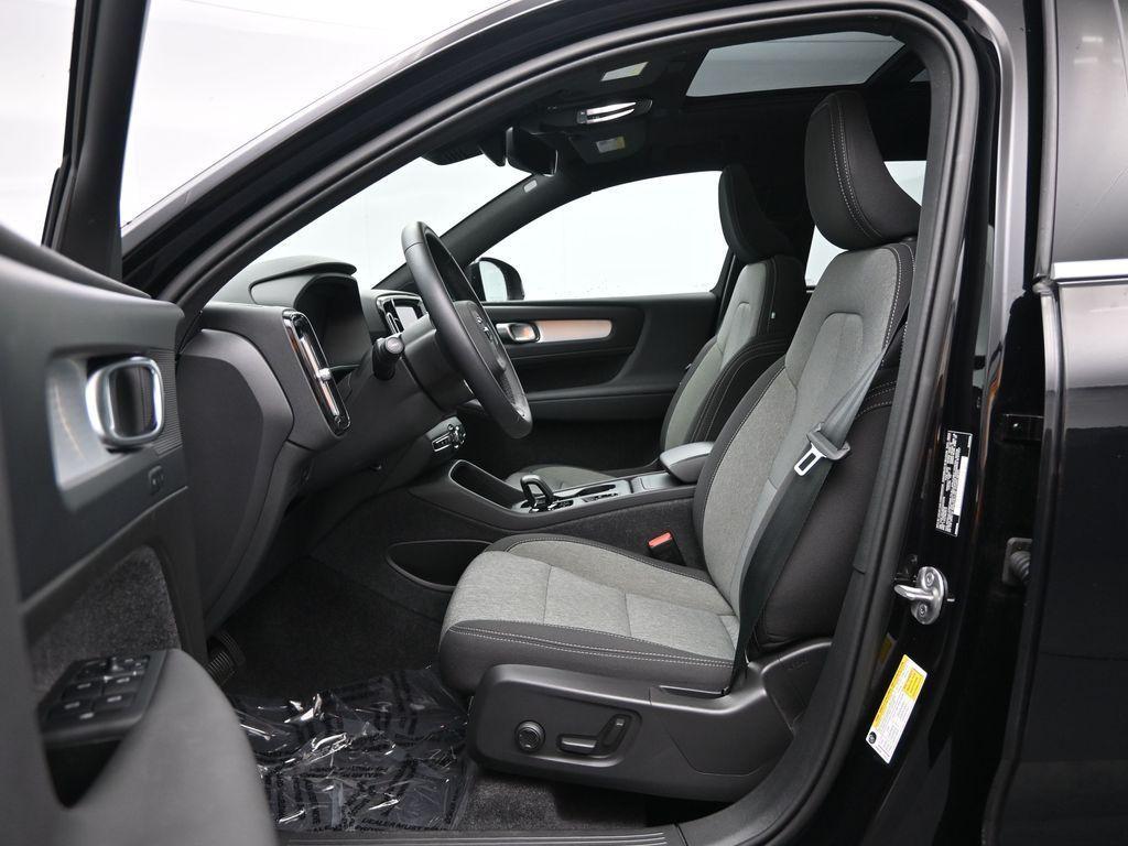 used 2025 Volvo XC40 car, priced at $29,576