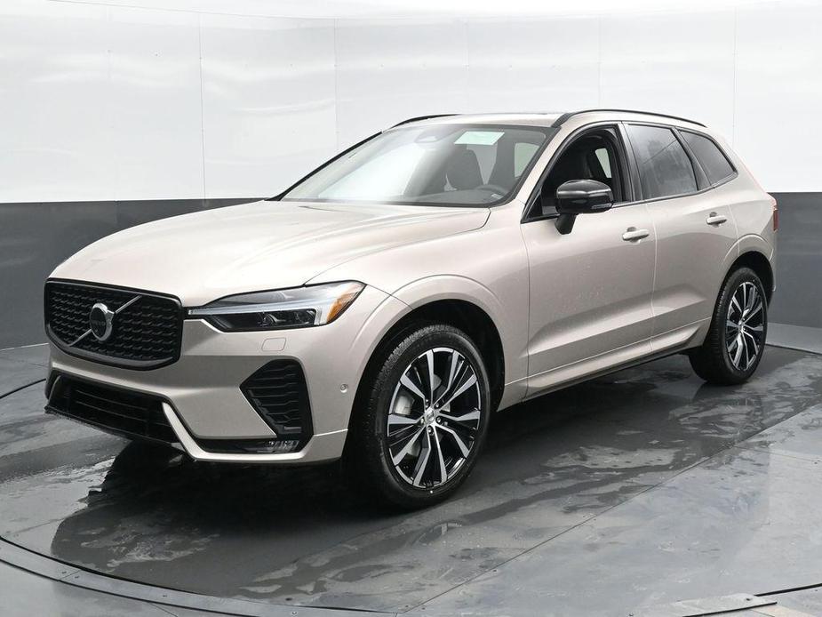 new 2025 Volvo XC60 car, priced at $53,725