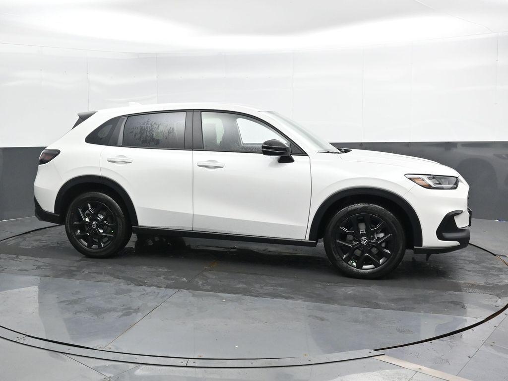 new 2025 Honda HR-V car, priced at $29,959