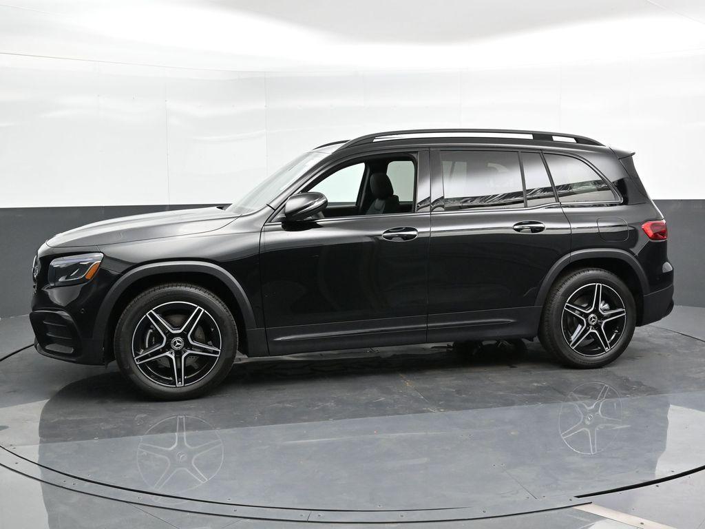 new 2024 Mercedes-Benz GLB 250 car, priced at $52,566