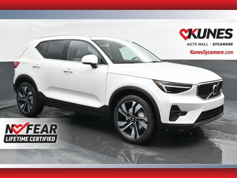 new 2025 Volvo XC40 car, priced at $48,290