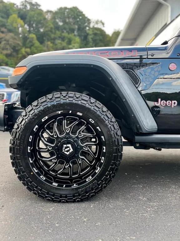 used 2019 Jeep Wrangler Unlimited car, priced at $32,995