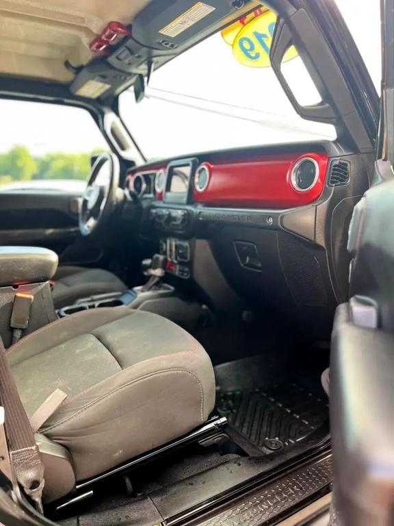 used 2019 Jeep Wrangler Unlimited car, priced at $32,995