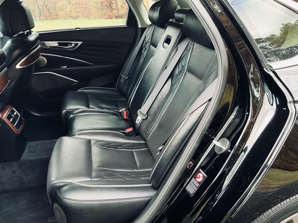 used 2019 Kia K900 car, priced at $26,825