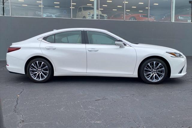 used 2019 Lexus ES 350 car, priced at $32,995