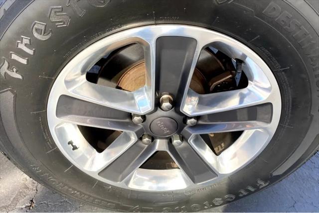 used 2018 Jeep Wrangler Unlimited car, priced at $27,695