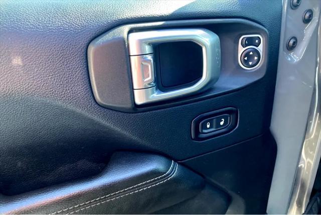 used 2018 Jeep Wrangler Unlimited car, priced at $27,695
