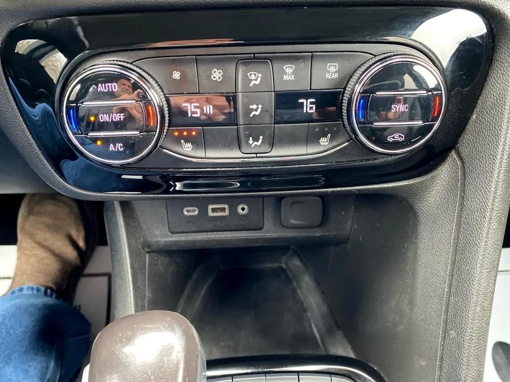 used 2022 Buick Encore GX car, priced at $21,225