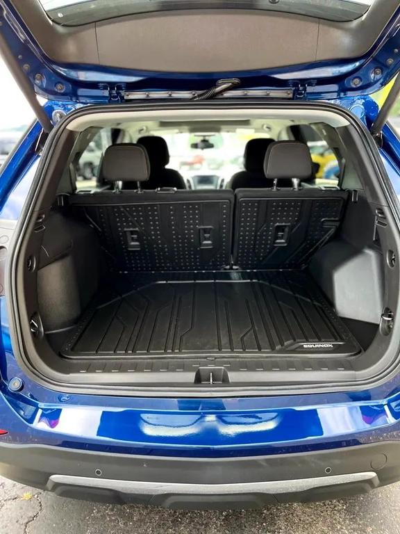 used 2022 Chevrolet Equinox car, priced at $19,935