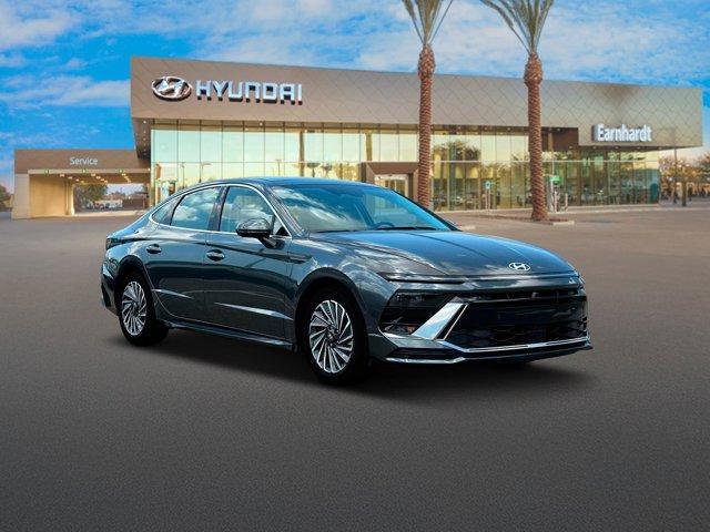 new 2025 Hyundai Sonata Hybrid car, priced at $37,688