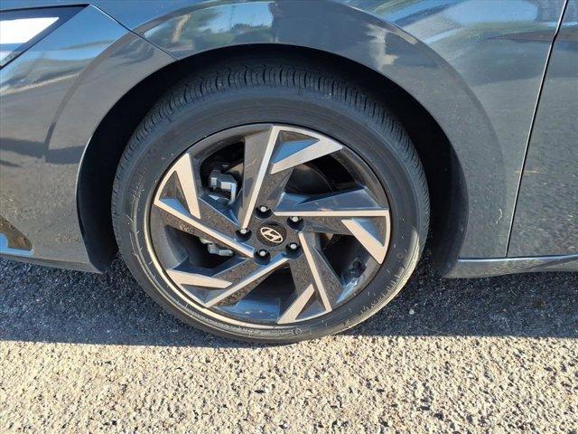 used 2025 Hyundai Elantra car, priced at $21,999