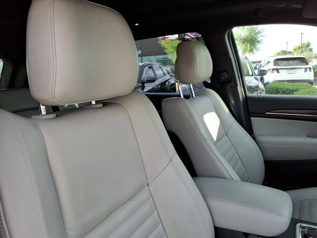 used 2018 Jeep Grand Cherokee car, priced at $17,999